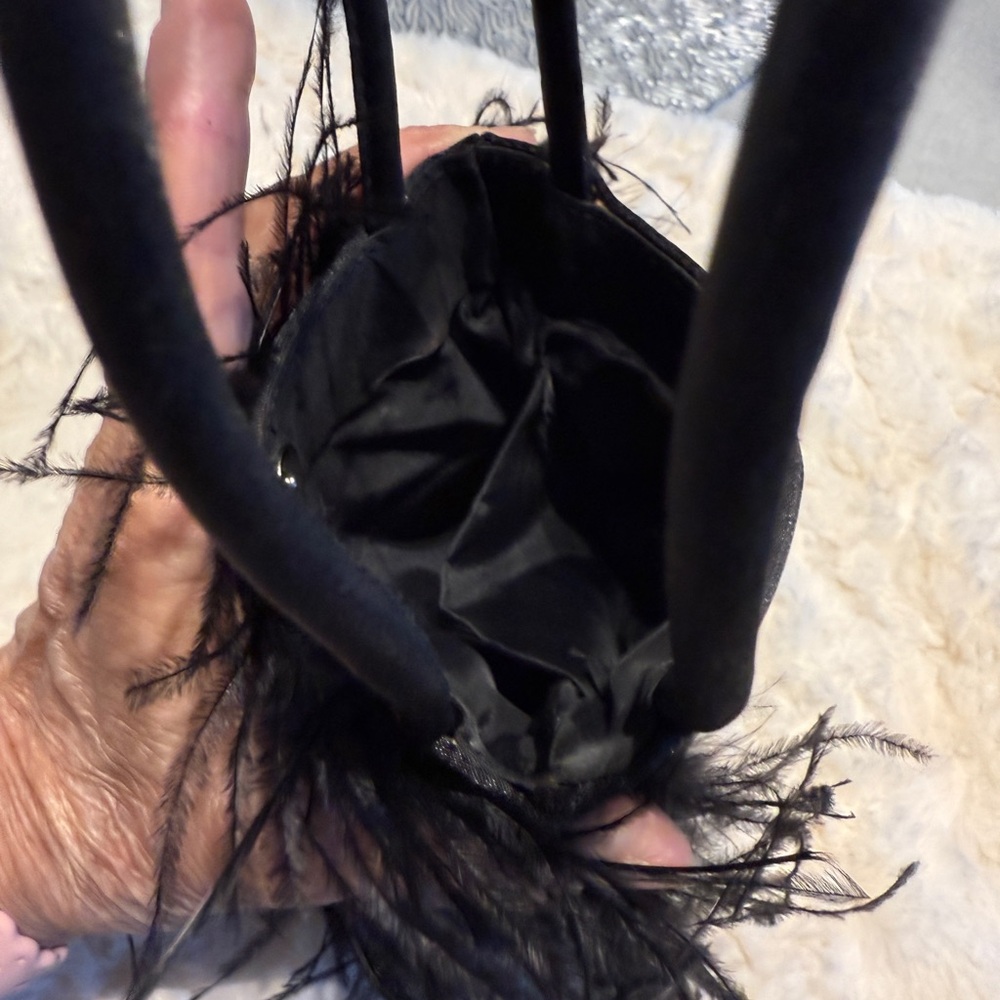Elegant Black Feathered Women's Bag - Picture 4 of 13